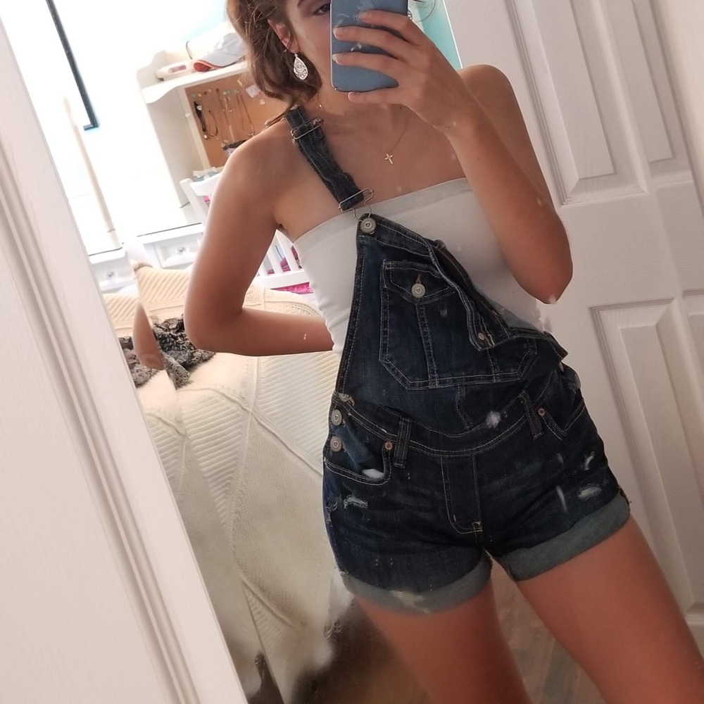 Adorable short overalls